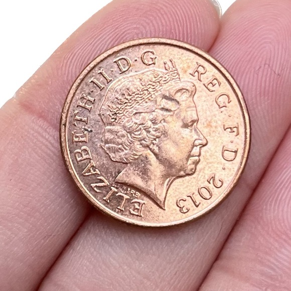 🎈$5 add on - 2013 ONE PENNY - Elizabeth II - Picture 2 of 6